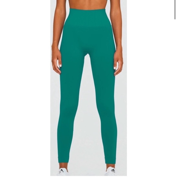 Set Active Sculptflex Seamless High Rise Leggings in Tropic - Picture 1 of 8